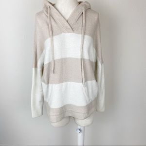 Barefoot dreams Pull over hoodie